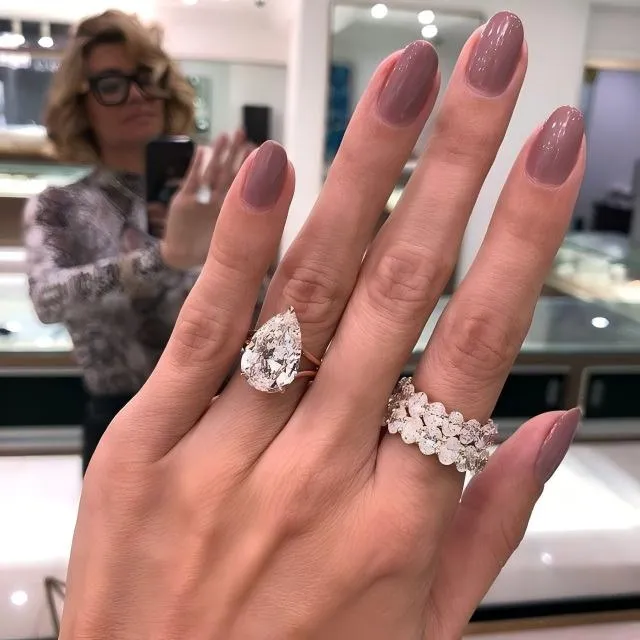 Custom engagement rings
