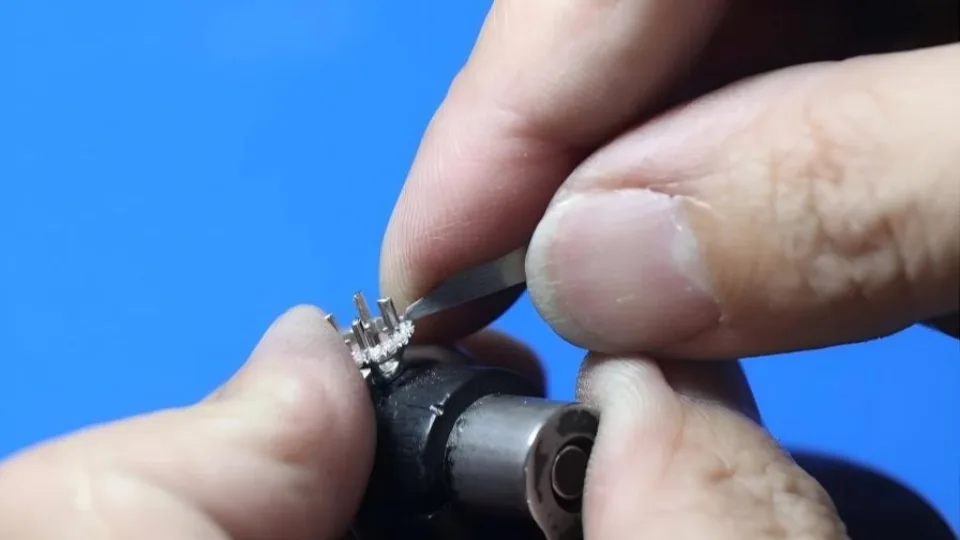 Jewelry manufacturing to approved design